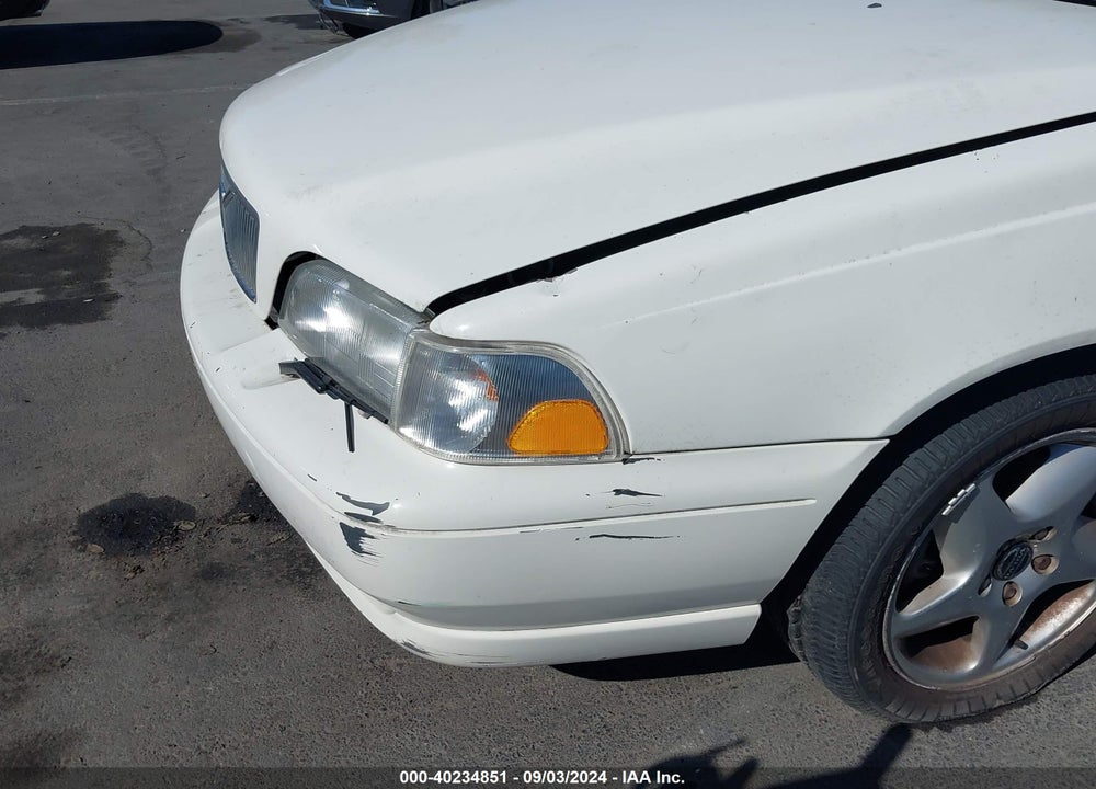 1998 VOLVO S70 GTAS/GTMS VIN: YV1LS5543W1439917