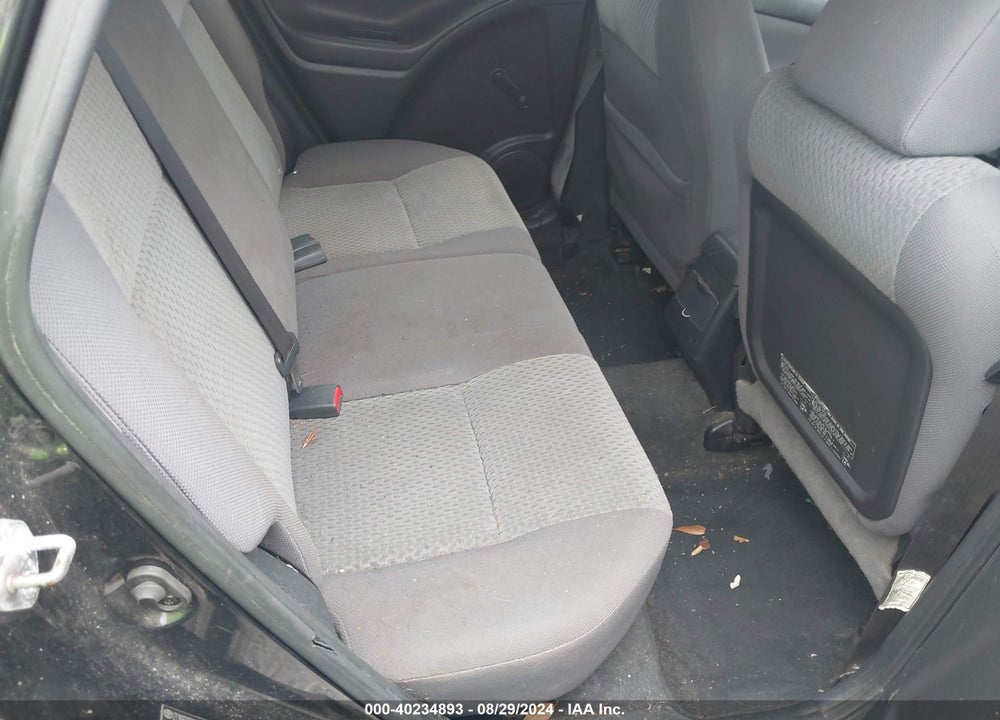 2005 TOYOTA MATRIX VIN: 2T1KR32E25C446382