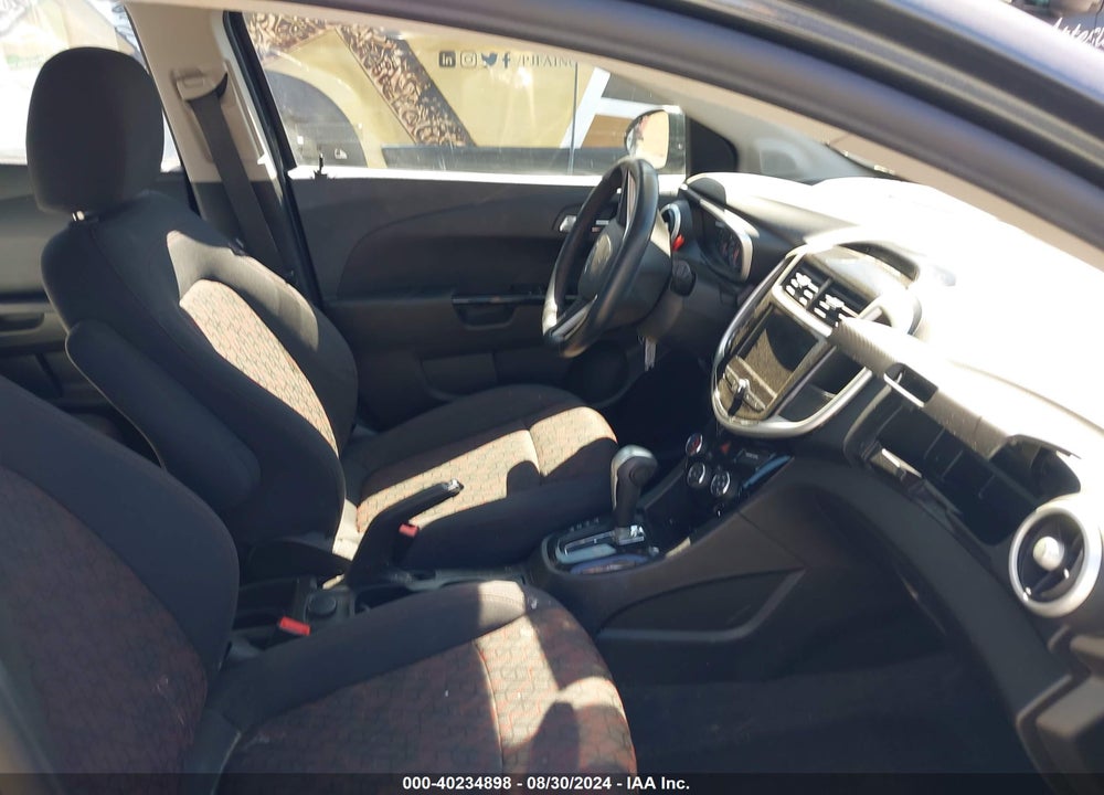 2019 CHEVROLET SONIC LT AUTO VIN: 1G1JD6SB6K4150175