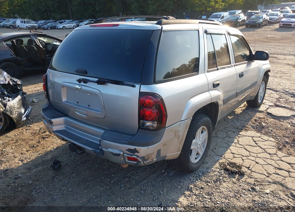 2005 CHEVROLET TRAILBLAZER LS VIN: 1GNDS13S452374662