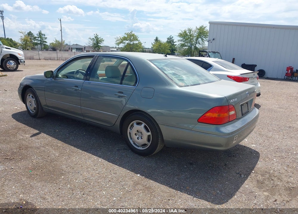 2002 LEXUS LS 430 VIN: JTHBN30F820079113