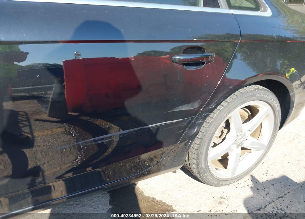 2011 AUDI A4 2.0T PREMIUM VIN: WAUFFAFL6BN041221