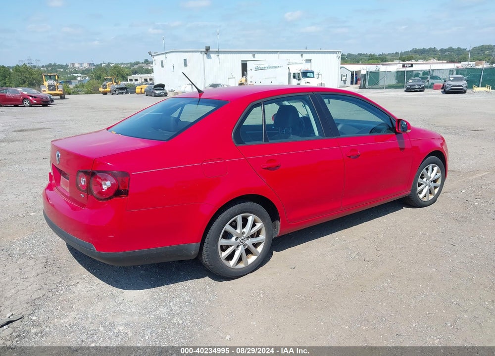 2010 VOLKSWAGEN JETTA VIN: 3VWAZ7AJ8AM164649
