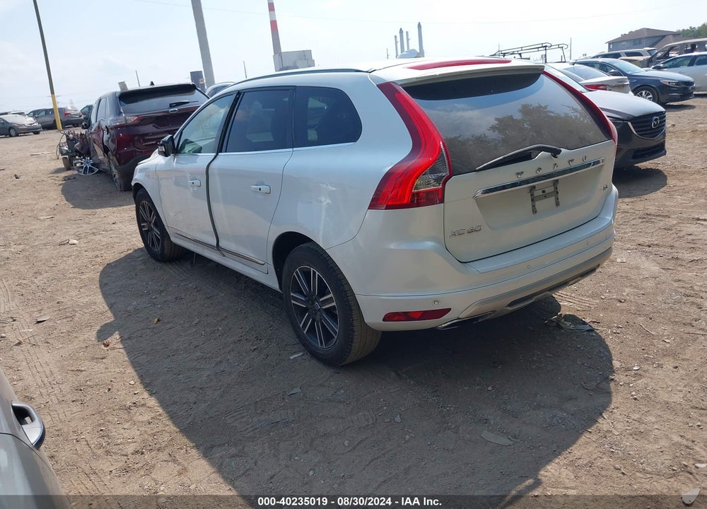 2017 VOLVO XC60 T5 DYNAMIC VIN: YV440MDR9H2225287