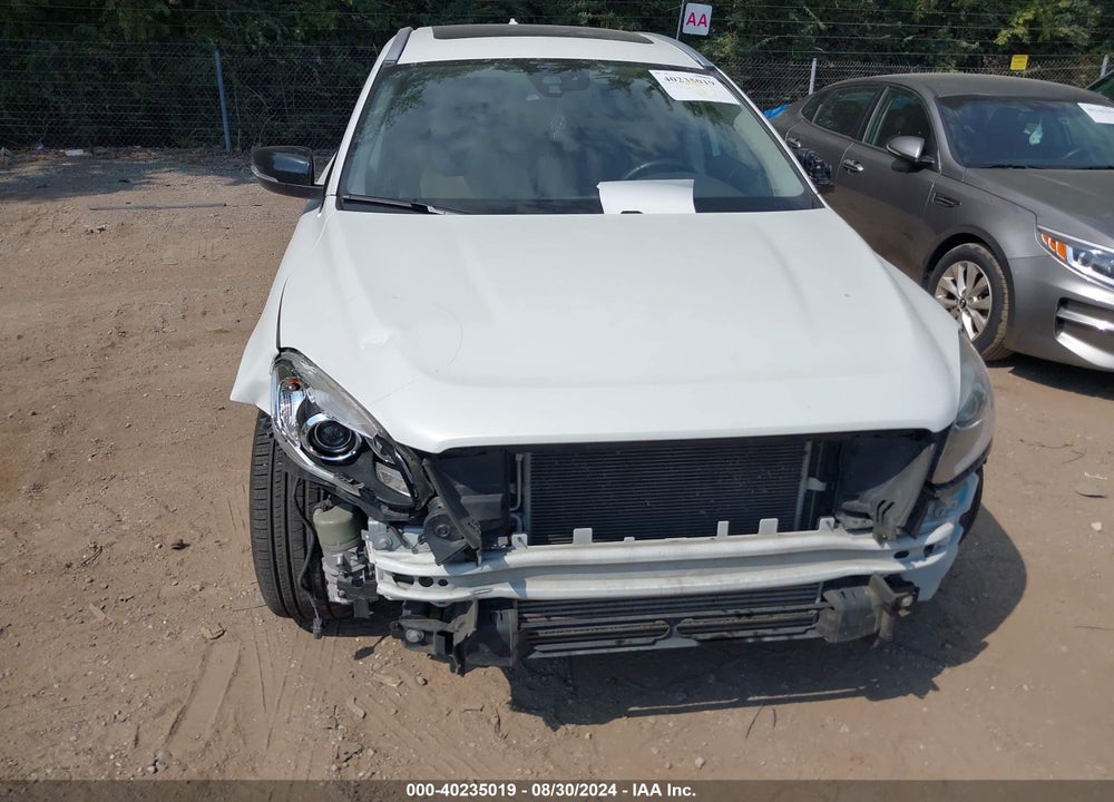 2017 VOLVO XC60 T5 DYNAMIC VIN: YV440MDR9H2225287