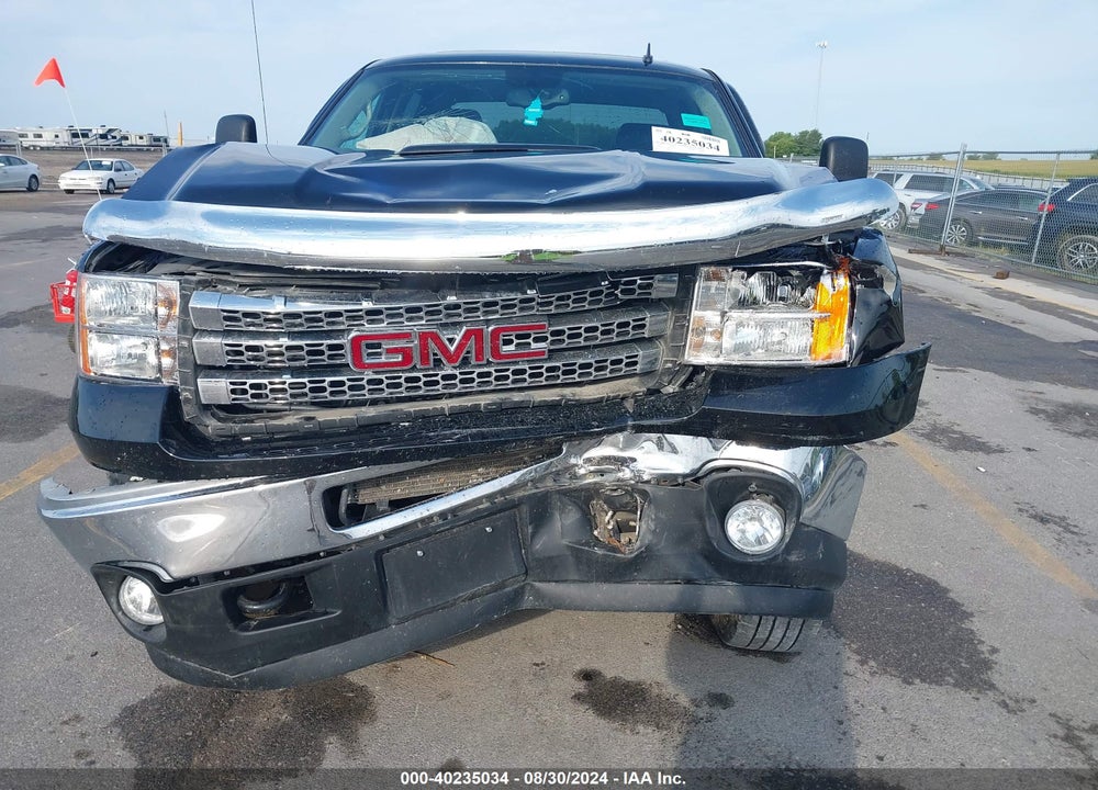 2014 SIERRA GMC  2500HD SLT VIN: 1GT121E86EF163078