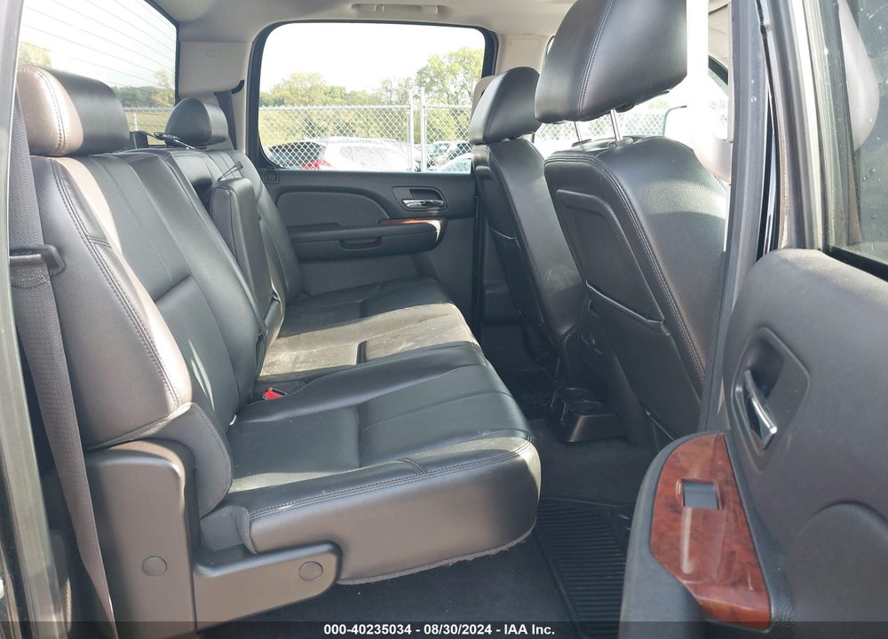 2014 SIERRA GMC  2500HD SLT VIN: 1GT121E86EF163078