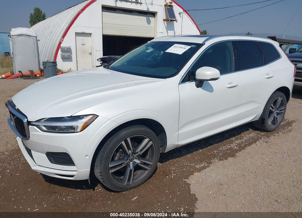 2018 VOLVO XC60 T5 MOMENTUM VIN: LYV102RK8JB122615
