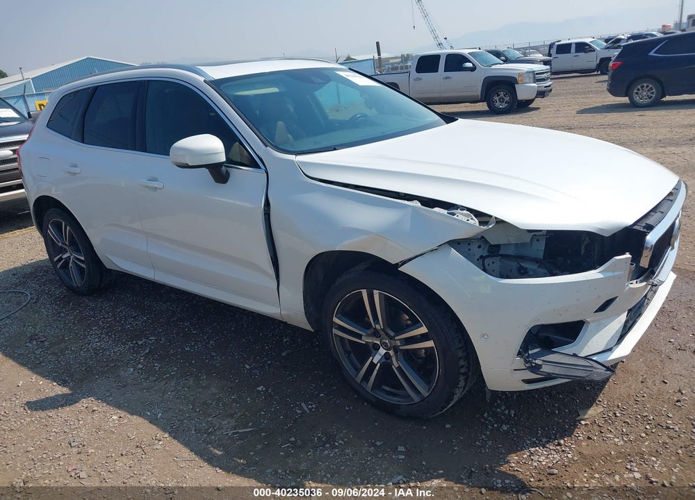 2018 VOLVO XC60 T5 MOMENTUM VIN: LYV102RK8JB122615