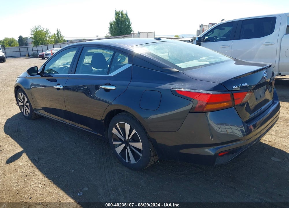 2021 NISSAN ALTIMA SV FWD VIN: 1N4BL4DV0MN419266