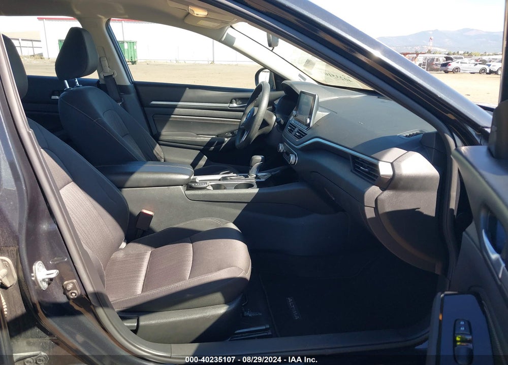 2021 NISSAN ALTIMA SV FWD VIN: 1N4BL4DV0MN419266