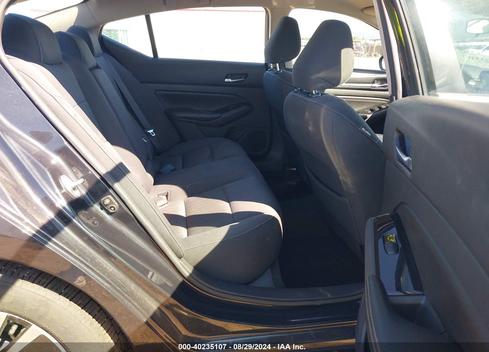 2021 NISSAN ALTIMA SV FWD VIN: 1N4BL4DV0MN419266