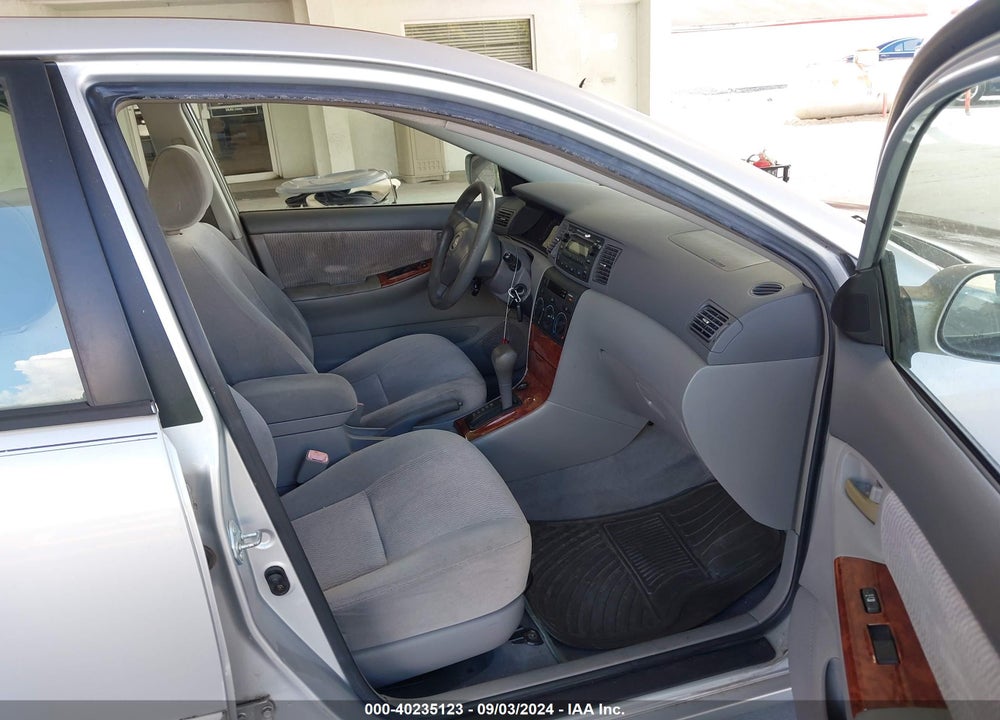2005 TOYOTA COROLLA LE VIN: JTDBR32E852062508