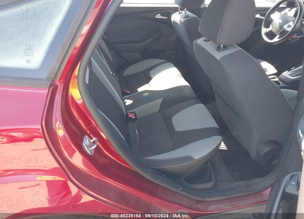 2014 FORD FOCUS SE VIN: 1FADP3K23EL268114