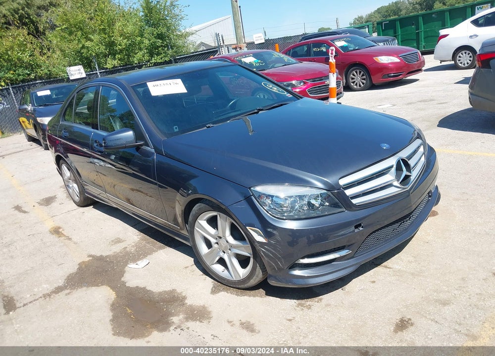 2011 MERCEDES-BENZ C 300 LUXURY 4MATIC/SPORT 4MATIC VIN: WDDGF8BB9BR186622
