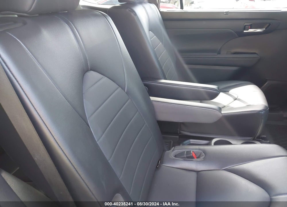 2022 TOYOTA HIGHLANDER XLE VIN: 5TDGZRBH0NS197025