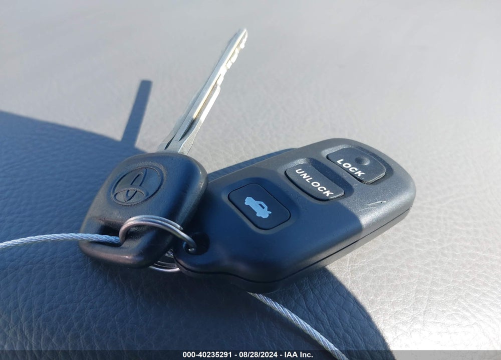 2002 TOYOTA CAMRY LE VIN: JTDBE32K320079564