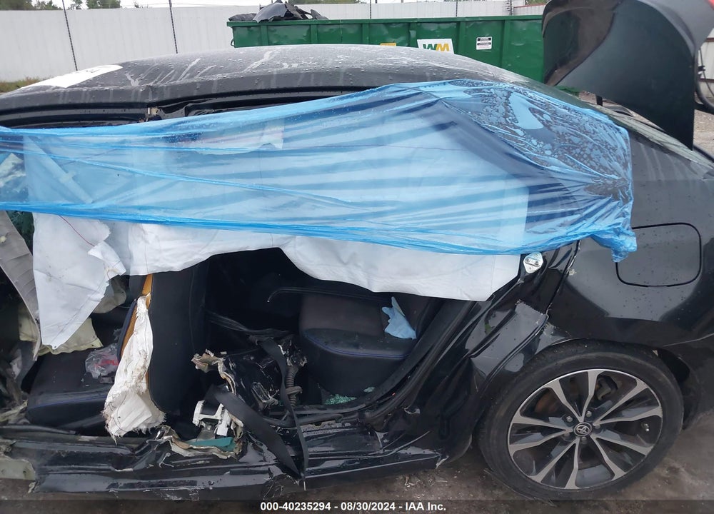 2017 TOYOTA COROLLA SE VIN: 5YFBURHE8HP629976