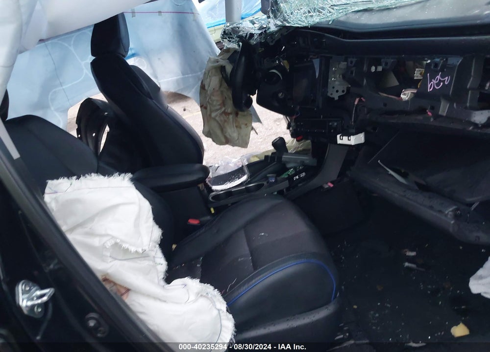 2017 TOYOTA COROLLA SE VIN: 5YFBURHE8HP629976