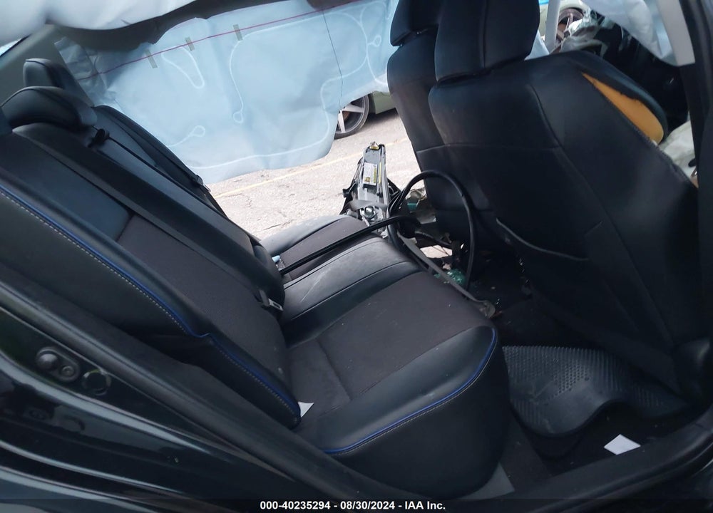 2017 TOYOTA COROLLA SE VIN: 5YFBURHE8HP629976