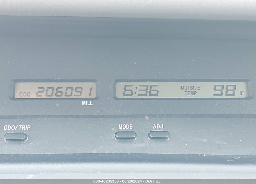 2001 TOYOTA AVALON VIN: 4T1BF28B01U180305