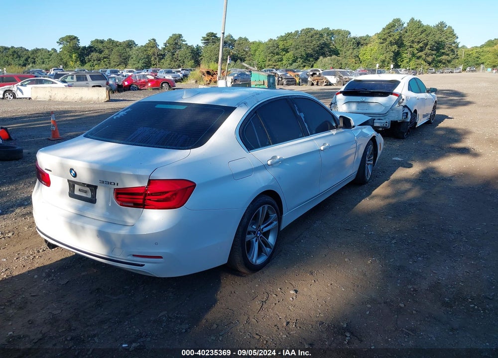 2018 BMW 330I XDRIVE VIN: WBA8D9C55JEM33981