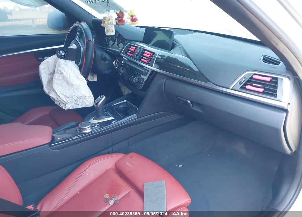 2018 BMW 330I XDRIVE VIN: WBA8D9C55JEM33981
