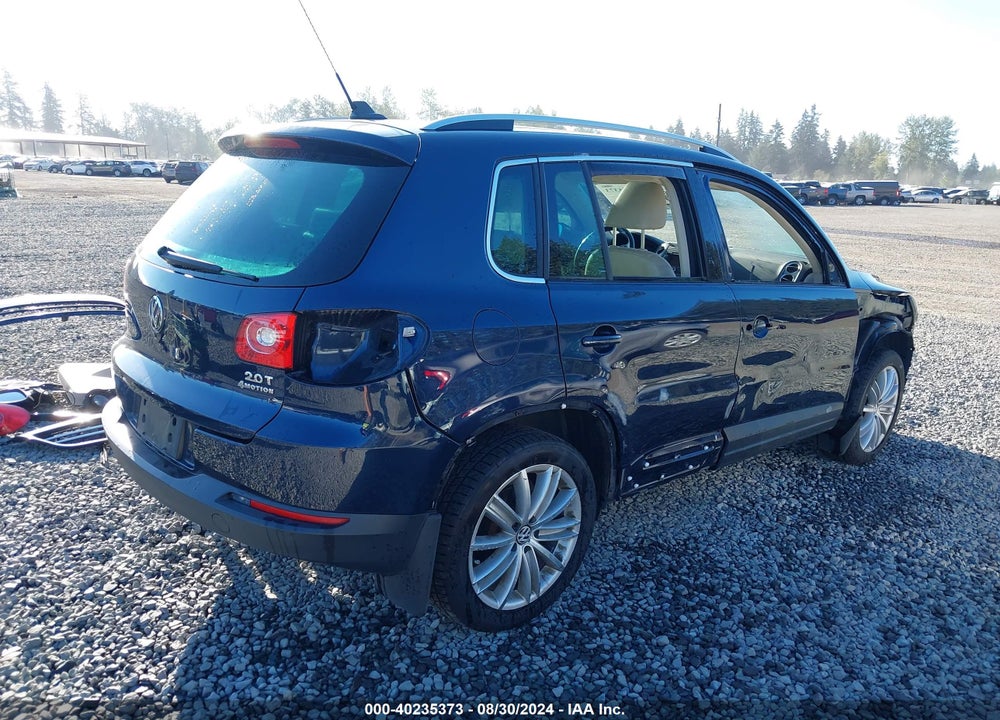 2011 VOLKSWAGEN TIGUAN SEL VIN: WVGBV7AX9BW540246