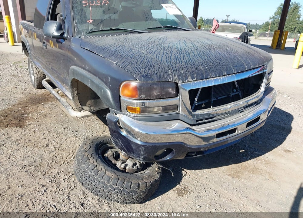 2005 GMC SIERRA 2500HD SLE VIN: 1GTHK29U55E268339