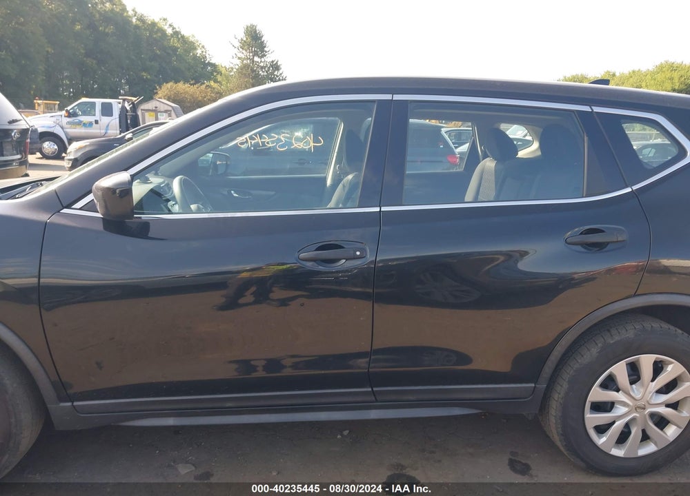 2017 NISSAN ROGUE S VIN: KNMAT2MV6HP554904