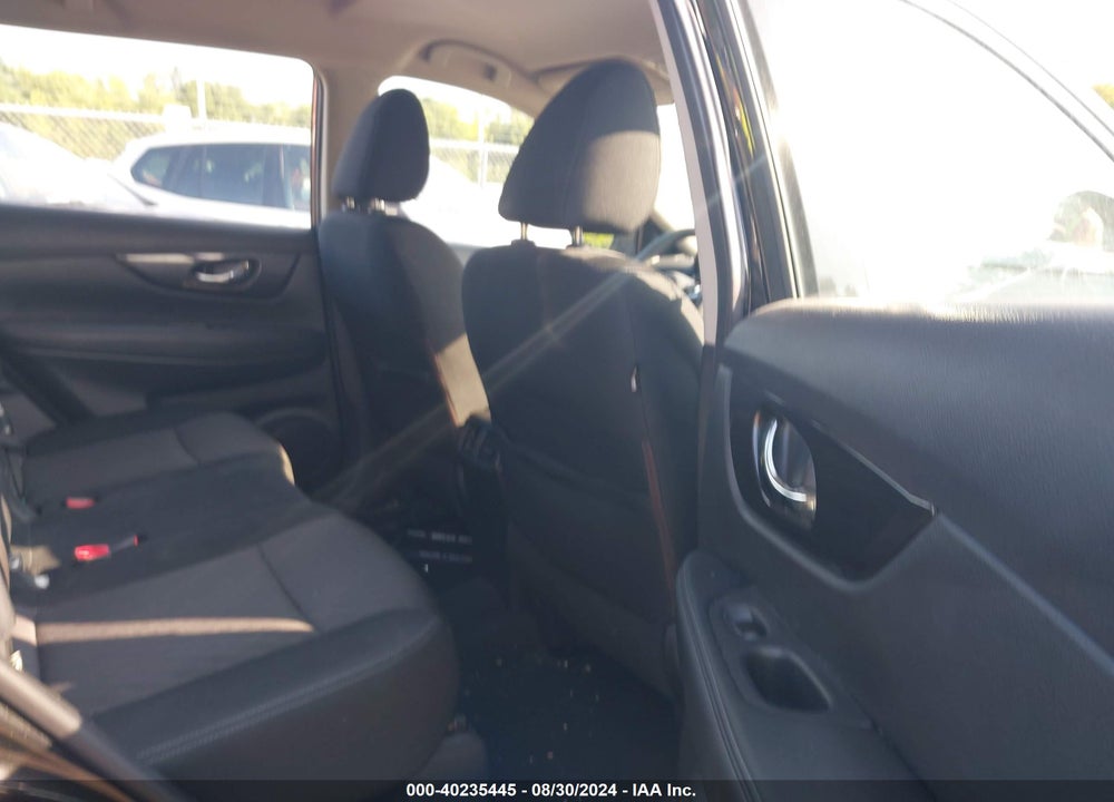 2017 NISSAN ROGUE S VIN: KNMAT2MV6HP554904
