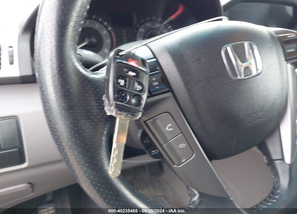 2011 HONDA ODYSSEY EX-L VIN: 5FNRL5H62BB100559