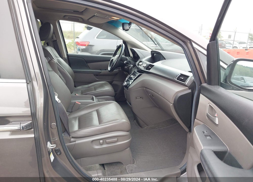 2011 HONDA ODYSSEY EX-L VIN: 5FNRL5H62BB100559
