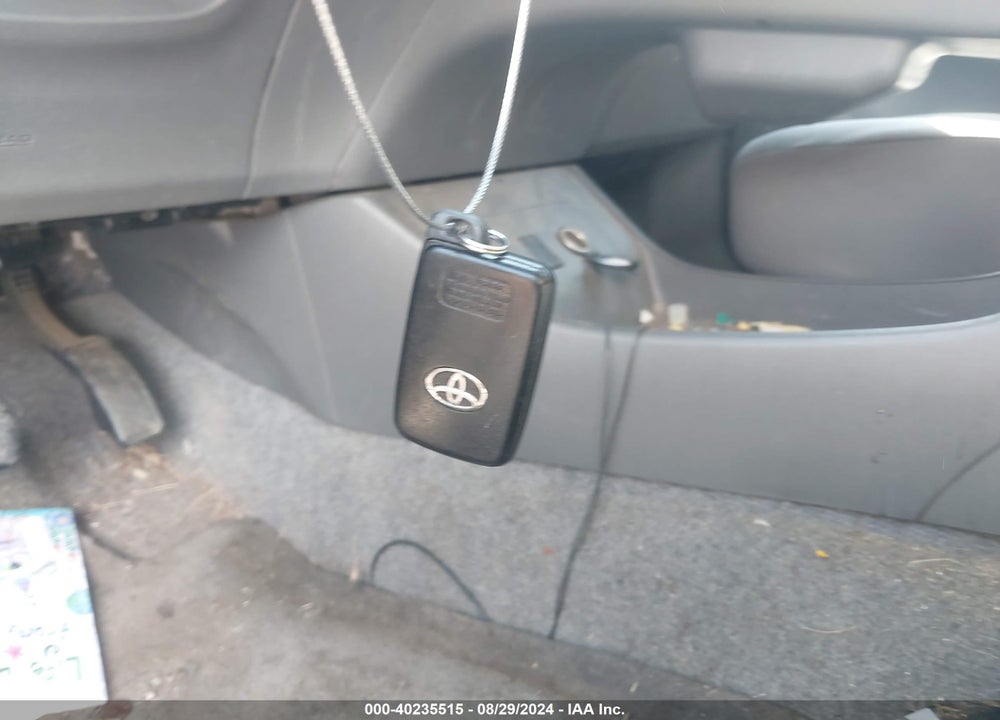 2010 TOYOTA PRIUS III VIN: JTDKN3DU8A0069352