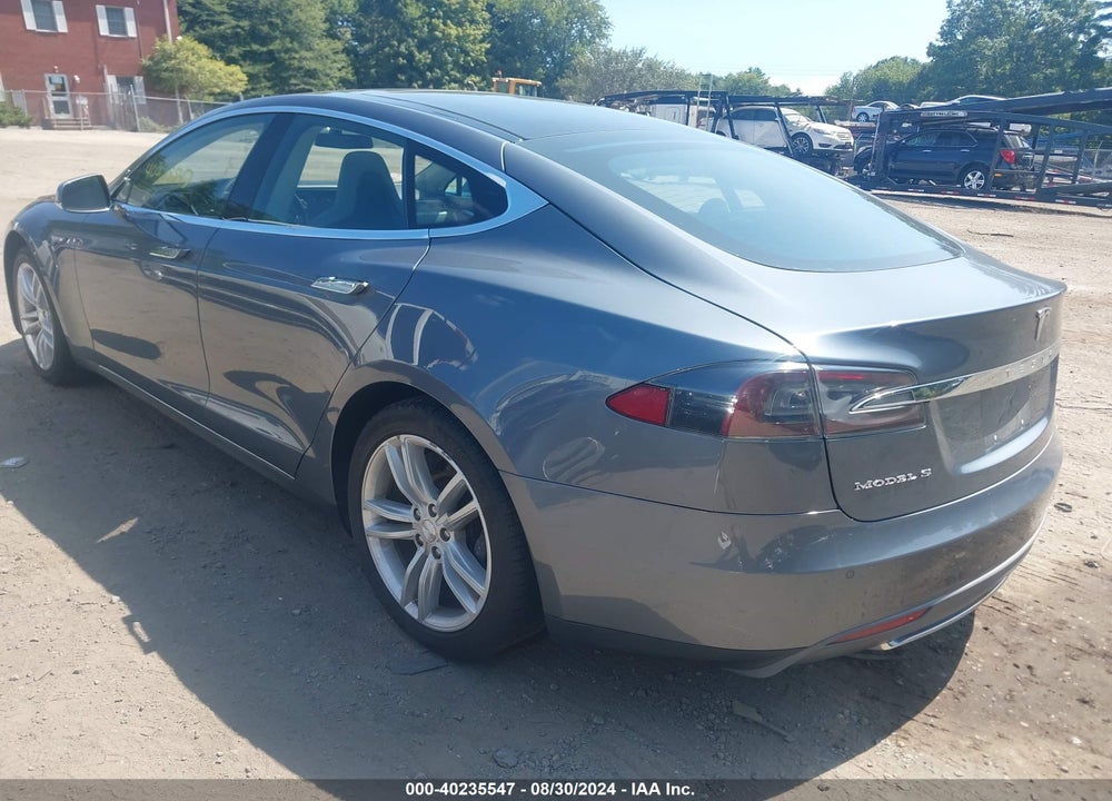 2014 TESLA MODEL S P85 VIN: 5YJSA1H1XEFP36848