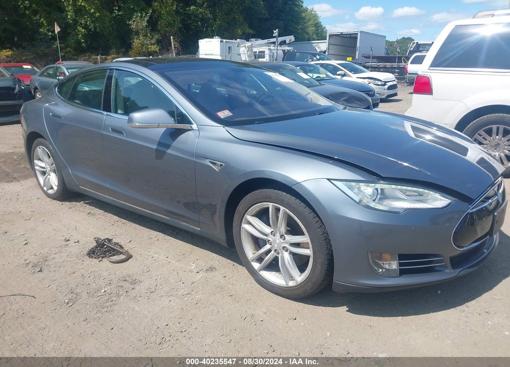 2014 TESLA MODEL S P85 VIN: 5YJSA1H1XEFP36848