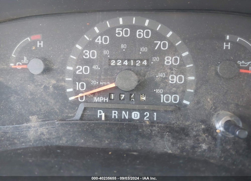 1999 FORD E-350 SUPER DUTY XL/XLT VIN: 1FBSS31L7XHC25304