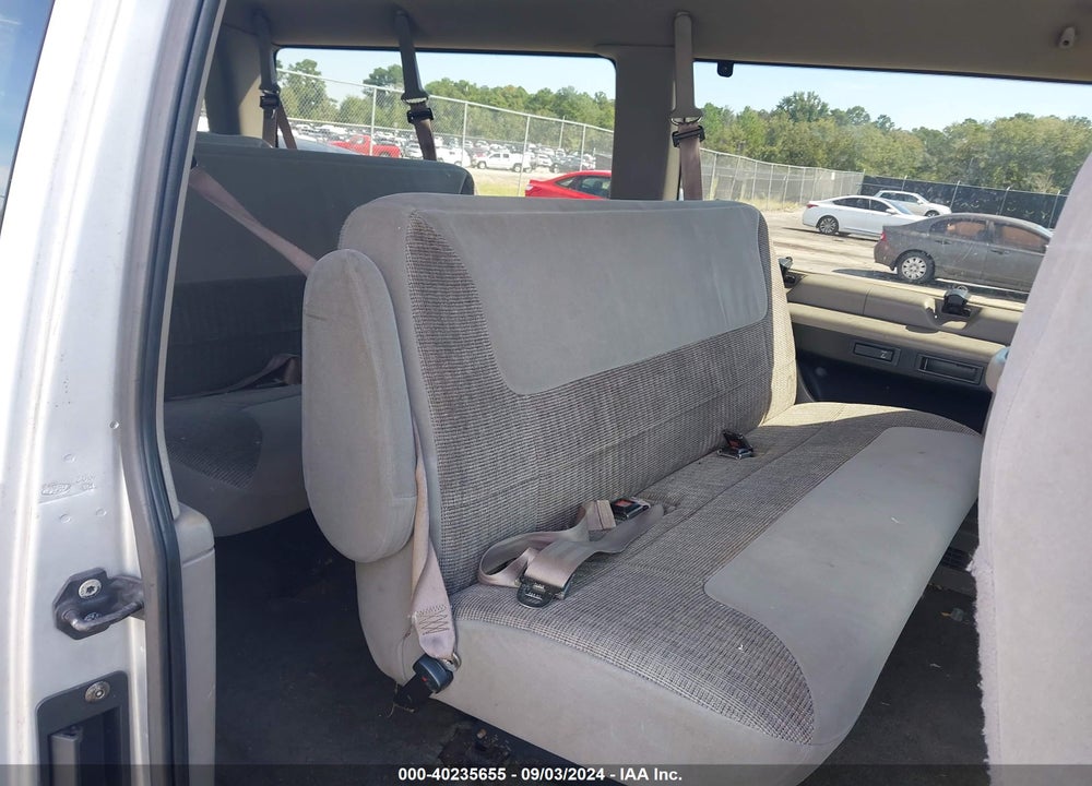 1999 FORD E-350 SUPER DUTY XL/XLT VIN: 1FBSS31L7XHC25304