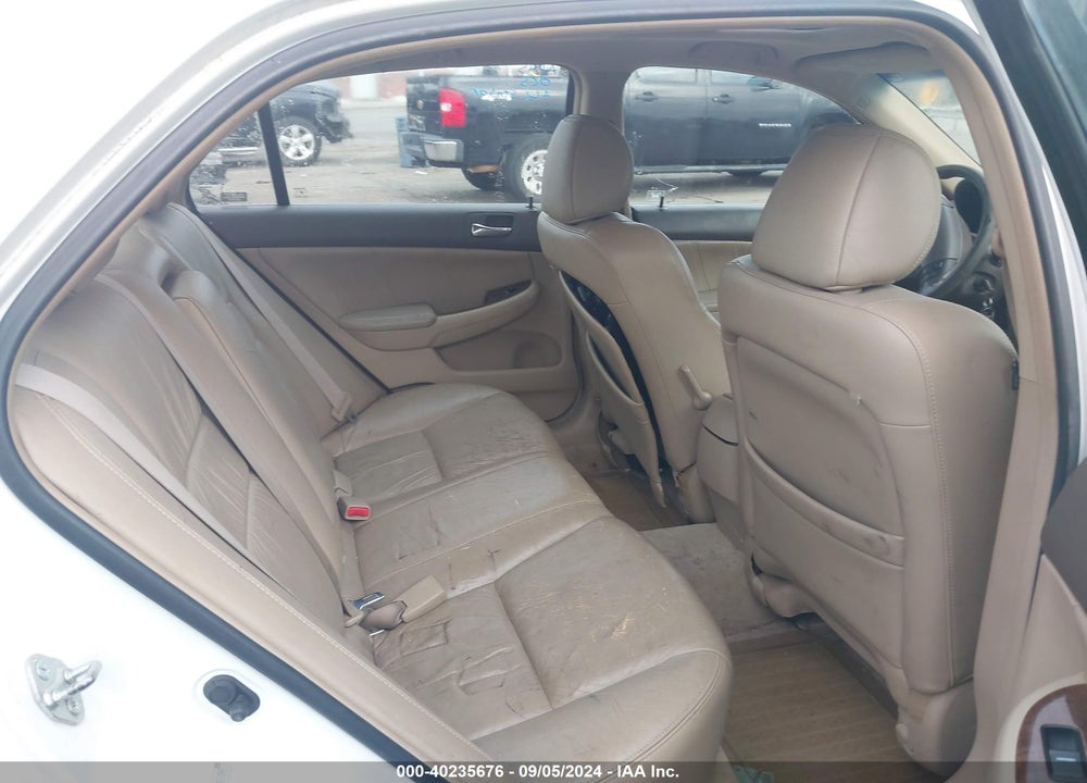 2006 HONDA ACCORD 3.0 EX VIN: 1HGCM665X6A012720