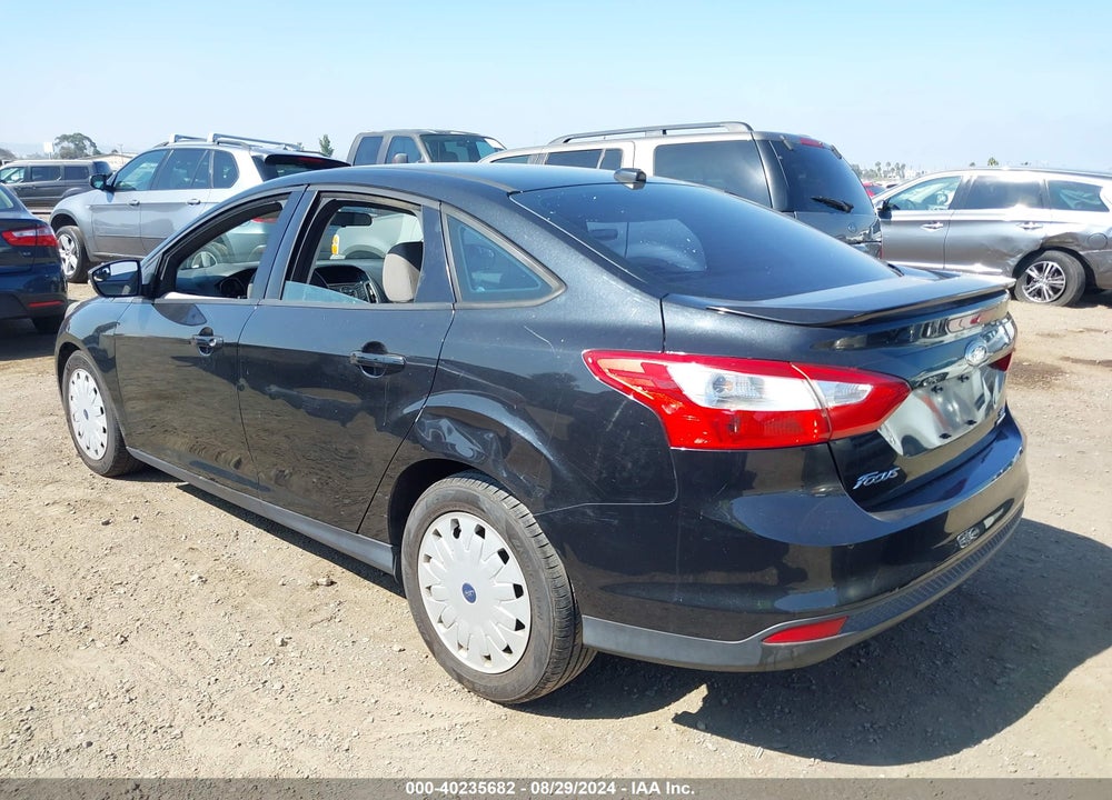 2013 FORD FOCUS SE VIN: 1FADP3F21DL364056
