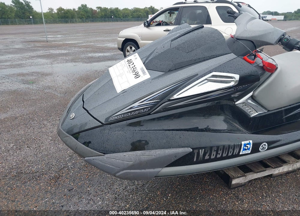 2011 YAMAHA FXHO VIN: YAMA1947H011