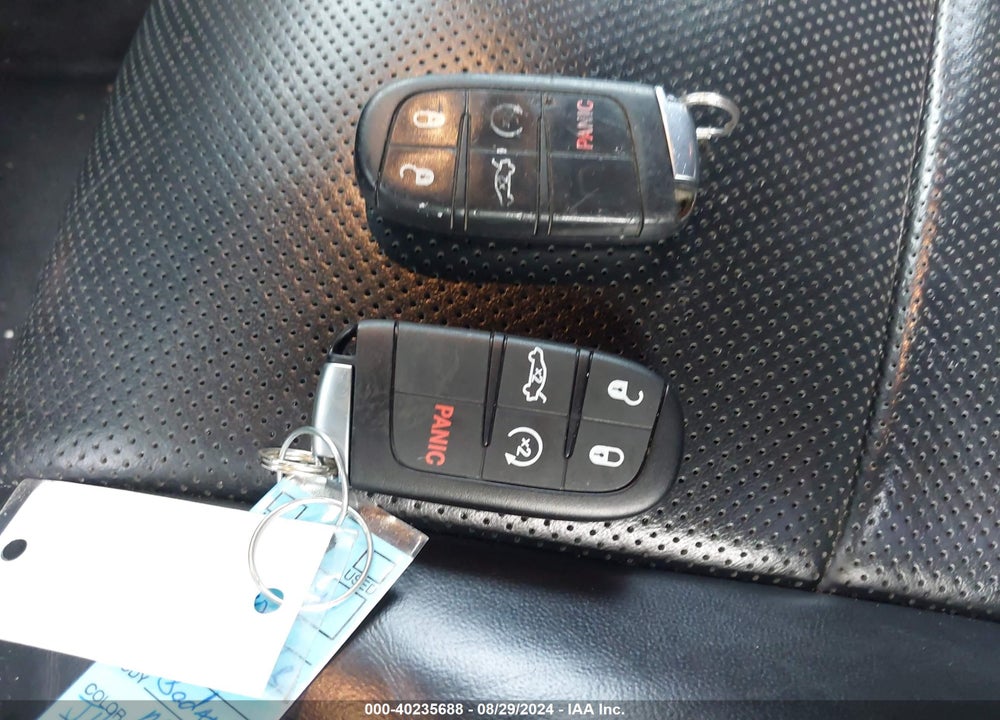 2018 CHRYSLER 300 300S VIN: 2C3CCABT3JH137422