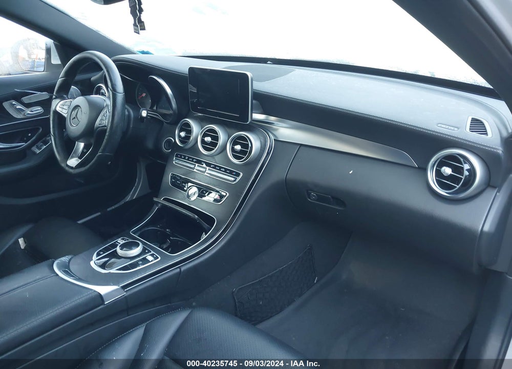 2017 MERCEDES-BENZ C 300 4MATIC/LUXURY 4MATIC/SPORT 4MATIC VIN: WDDWF4KB6HR219198