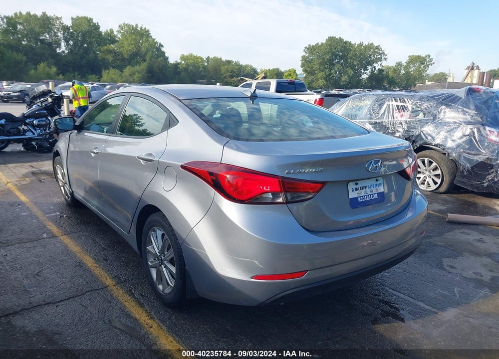 2016 HYUNDAI ELANTRA SE VIN: 5NPDH4AE7GH770575