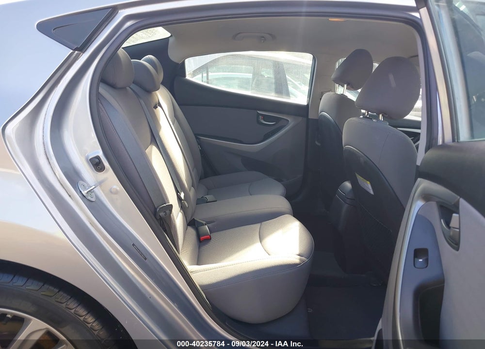 2016 HYUNDAI ELANTRA SE VIN: 5NPDH4AE7GH770575