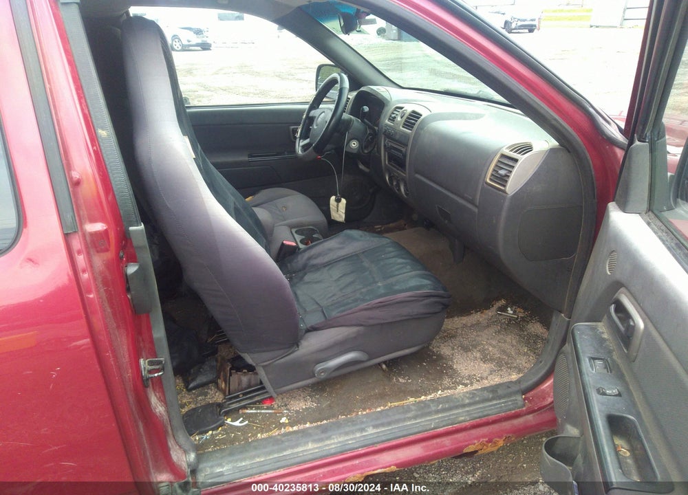 2005 CHEVROLET COLORADO LS VIN: 1GCDT196358124701