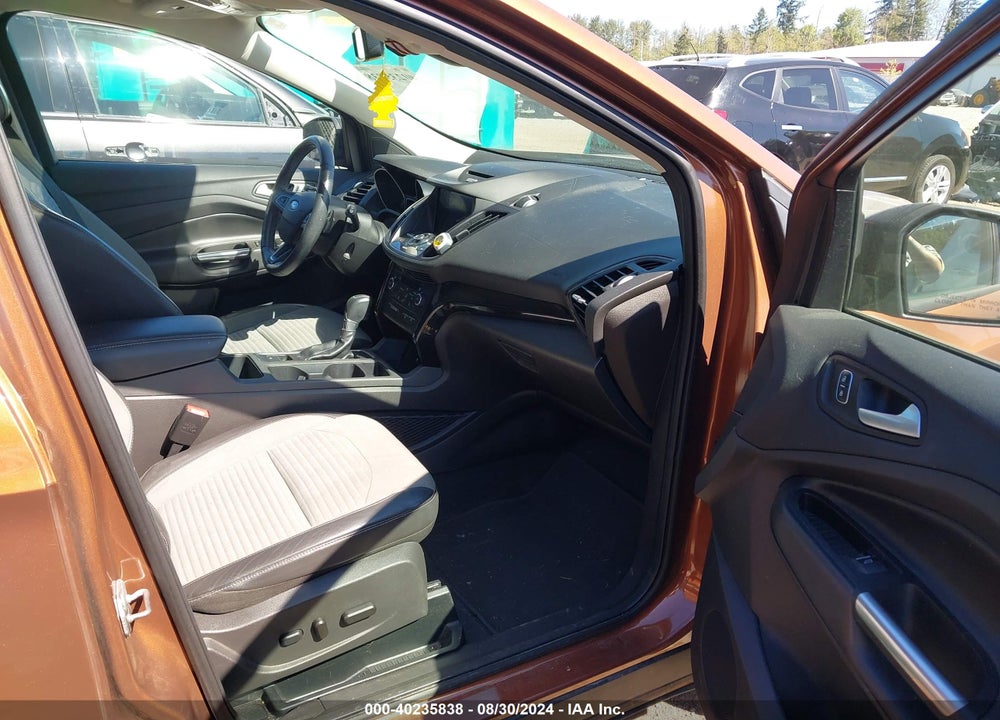 2017 FORD ESCAPE TITANIUM VIN: 1FMCU9JD4HUC64877