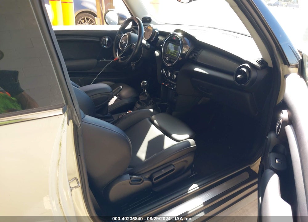 2018 MINI HARDTOP COOPER/OXFORD EDITION VIN: WMWXP5C59J2D71730