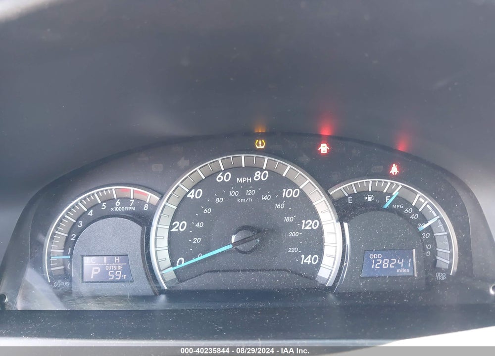 2013 TOYOTA CAMRY SE VIN: 4T1BF1FK5DU253363