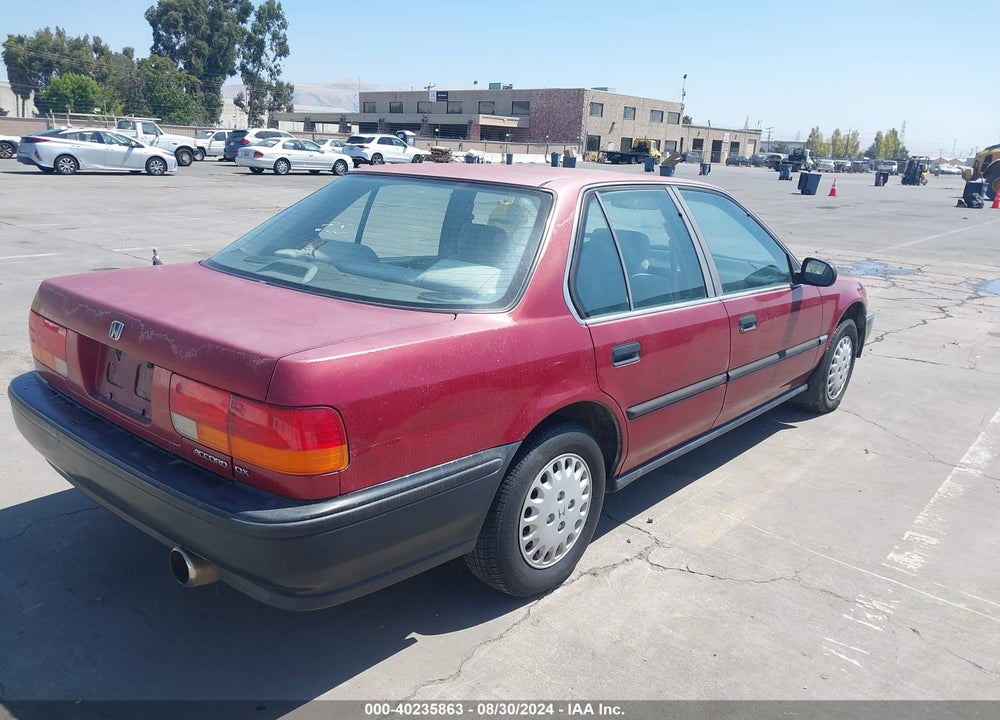 1993 HONDA ACCORD DX VIN: JHMCB7648PC056060